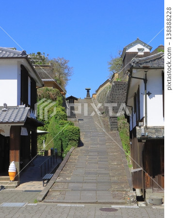 蘇亞山（貿易小鎮，木月城下町，豎幅構圖） 138888228