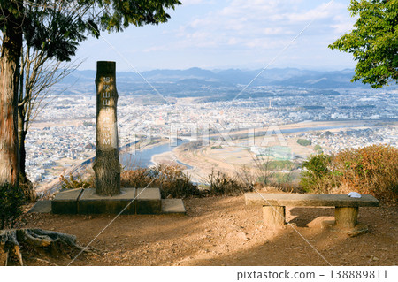 鳩吹山 138889811