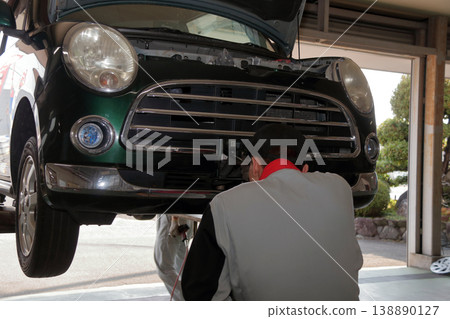 汽車檢測、保養和修理店，修理技師，機械師 138890127