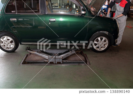 汽車檢測、保養和修理店，修理技師，機械師 138890140