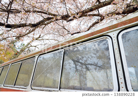 Cherry blossoms in full bloom and a retro abandoned bus: A quintessential Japanese landscape - springtime in the countryside | Tamura City, Fukushima Prefecture Cherry blossoms in full bloom and a retro abandoned bus: A quintessential Japanese landscape - springtime in the countryside | Tamura City, Fukushima Prefecture 138890228