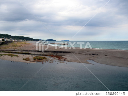 Pacific Ocean, Sea, Horizon, Beach 138890445