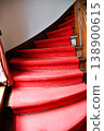 紅色樓梯 138900615