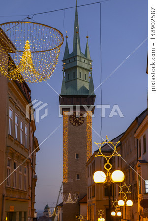 Znojmo Town Hall Tower illuminated with holiday street lights Znojmo Town Hall Tower illuminated with holiday street lights 138902587