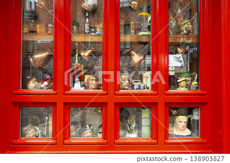 an old window of a typical pub in Dublin, Ireland an old window of a typical pub in Dublin, Ireland 138903827