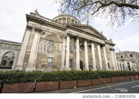Four Courts, the courthouse in Dublin, Ireland Four Courts, the courthouse in Dublin, Ireland 138903856