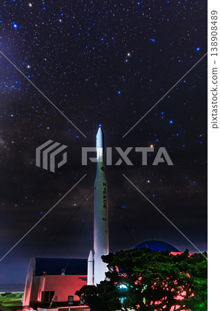 The N-1 rocket, which aimed for space, and the fantastical starry sky. The N-1 rocket, which aimed for space, and the fantastical starry sky. 138908489