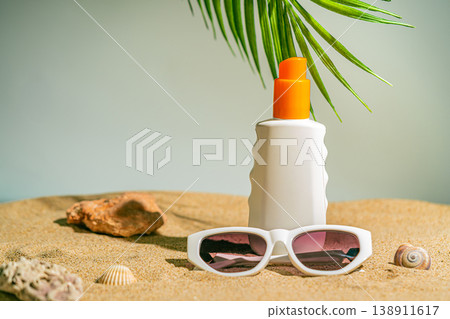 Sunscreen spf spray bottle 138911617