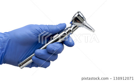 Hand holding a medical otoscope with a speculum tip and battery handle, isolated on transparent background, representing ear examination and clinical diagnostics Hand holding a medical otoscope with a speculum tip and battery handle, isolated on transparent background, representing ear examination and clinical diagnostics 138912071