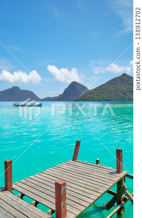 Jetty on Bohey Dulang Island, Sabah, Borneo, Malaysia. 138912702