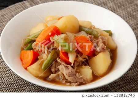 Beef Nikujaga 138912740