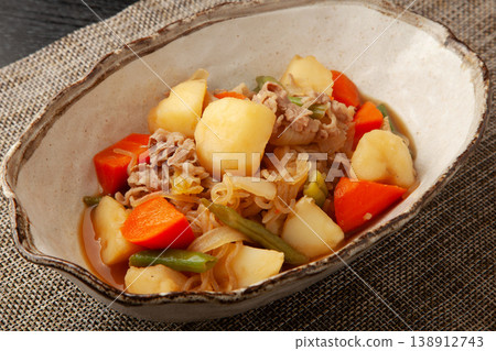 Beef Nikujaga 138912743