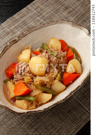 Beef Nikujaga 138912745