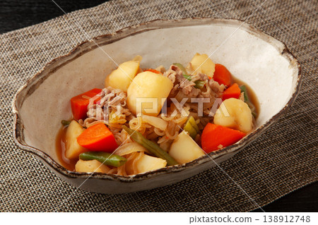 Beef Nikujaga 138912748