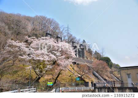 Gifu Prefecture, Ena City: Oi Power Plant and cherry blossoms in full bloom 138915272