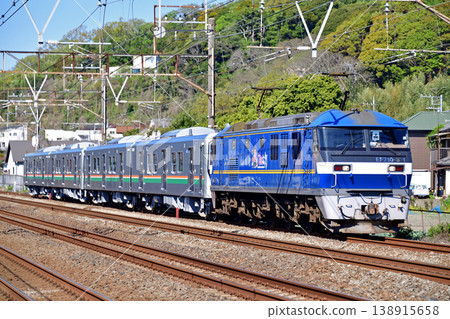 東海道本線，二宮-大磯，JR貨運，EF210-351（吹田）+ E723系 5000系，B-1 + B-2 138915658