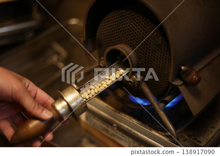 How to roast coffee beans 138917090