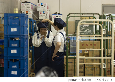 A part-time housewife suffering from bullying by her colleagues A part-time housewife suffering from bullying by her colleagues 138917703