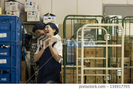 一位兼職家庭主婦遭受同事霸凌 138917705