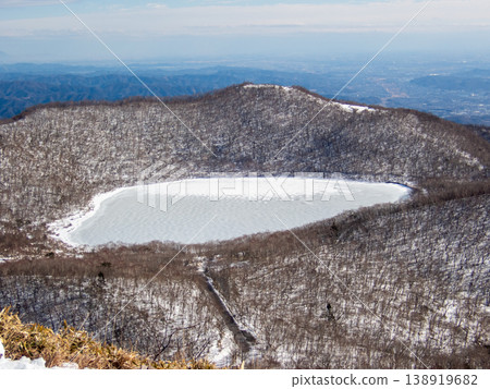 赤城山積雪覆蓋的登山路線及週邊地區 138919682