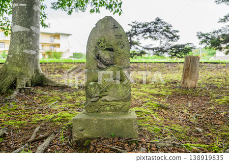 歷史遺址中的地藏菩薩像 歷史遺址中的地藏菩薩像 138919835
