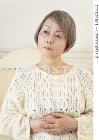 Senior woman with poor physical condition Senior woman with poor physical condition 138921013