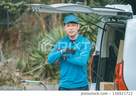 輕型貨車司機 輕型貨車司機 138921722