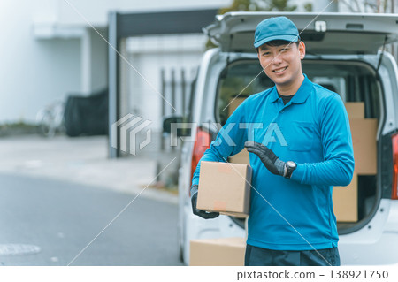 Middle-aged light cargo driver Middle-aged light cargo driver 138921750
