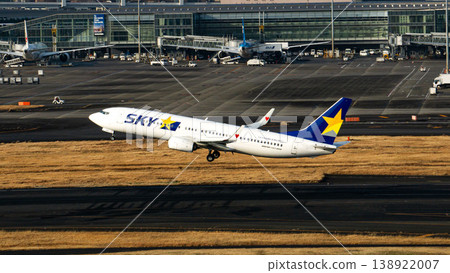天航客機從羽田機場起飛 天航客機從羽田機場起飛 138922007