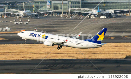 天航客機從羽田機場起飛 138922008
