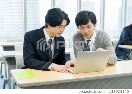 High school students taking classes High school students taking classes 138925340