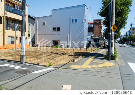 拆除房屋後形成空轉角的地段 138926648