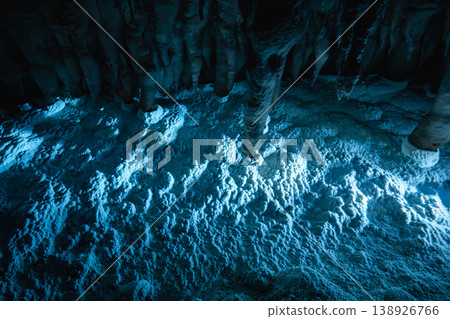 Stalactites, Gyokusen Cave, Okinawa, Okinawa World Culture Kingdom, Stalactites Stalagmites, Gyokusen Cave Stalactites, Gyokusen Cave, Okinawa, Okinawa World Culture Kingdom, Stalactites Stalagmites, Gyokusen Cave 138926766