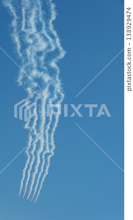 Acrobatic flight 138929474