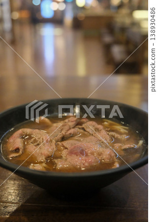 Noodle with rare sliced wagyu meat Noodle with rare sliced wagyu meat 138930486