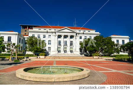 Neoclassical facade of Sproul Hall at University of California Berkeley Neoclassical facade of Sproul Hall at University of California Berkeley 138930794