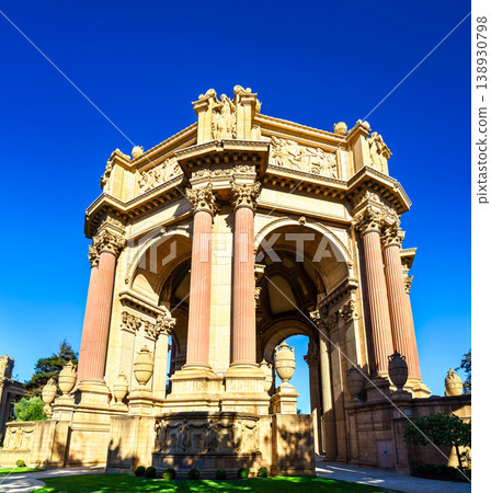 Palace of Fine Arts architecture in San Francisco Palace of Fine Arts architecture in San Francisco 138930798