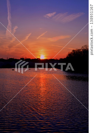 Evening view of Tsurumi Ryokuchi Park in Osaka 138931167