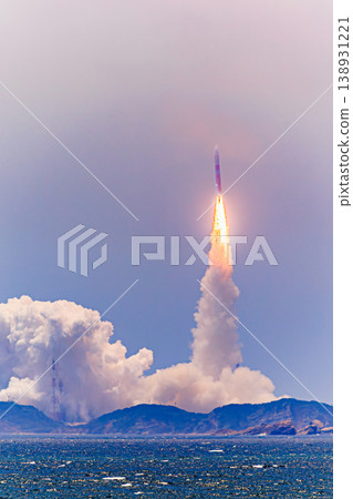 The trajectory of the H-III rocket rising from Tanegashima Space Center The trajectory of the H-III rocket rising from Tanegashima Space Center 138931221