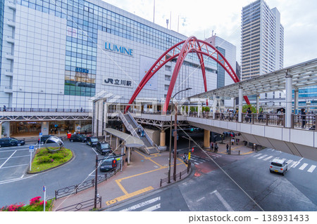 Urban landscape of Tokyo: Pedestrian deck at Tachikawa Station North Exit 138931433