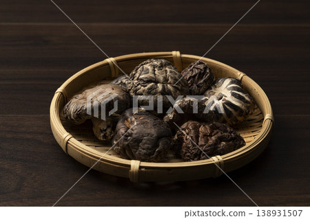 Donko mushrooms served in a basket Donko mushrooms served in a basket 138931507