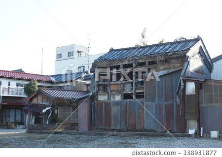 古老的木結構建築 古老的木結構建築 138931877