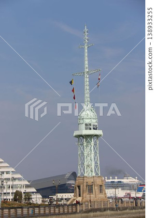 The former Kobe Port signal station is a symbol that tells the history of Kobe. The former Kobe Port signal station is a symbol that tells the history of Kobe. 138933255
