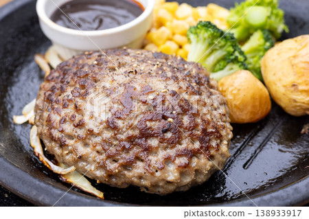 美味的漢堡牛排 美味的漢堡牛排 138933917
