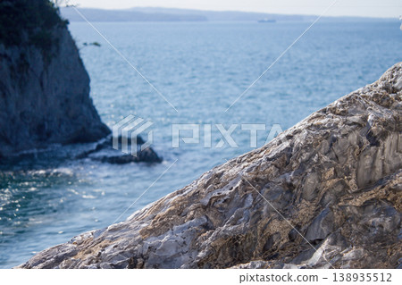 The obsidian cliffs of Himejima Kannonzaki are exposed. The obsidian cliffs of Himejima Kannonzaki are exposed. 138935512