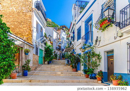 Alicante city historical centre 138935962