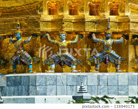 Thai Travel Landmark Wat Phra Kaeo, Temple of the Emerald Buddha Bangkok, Thailand, Asia Thai Travel Landmark Wat Phra Kaeo, Temple of the Emerald Buddha Bangkok, Thailand, Asia 138940173