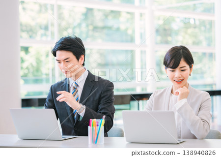 Business people having a meeting in the office Business people having a meeting in the office 138940826