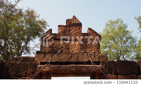 Angkor Archaeological Park: Banteay Srei 138941110