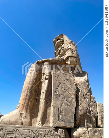 埃及:門農巨像,盧克索西岸 埃及:門農巨像,盧克索西岸 138941997